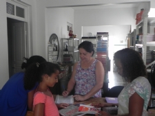 As irmãs Cleide e Adelaide aprovaram a experiência com a Feira de Livros